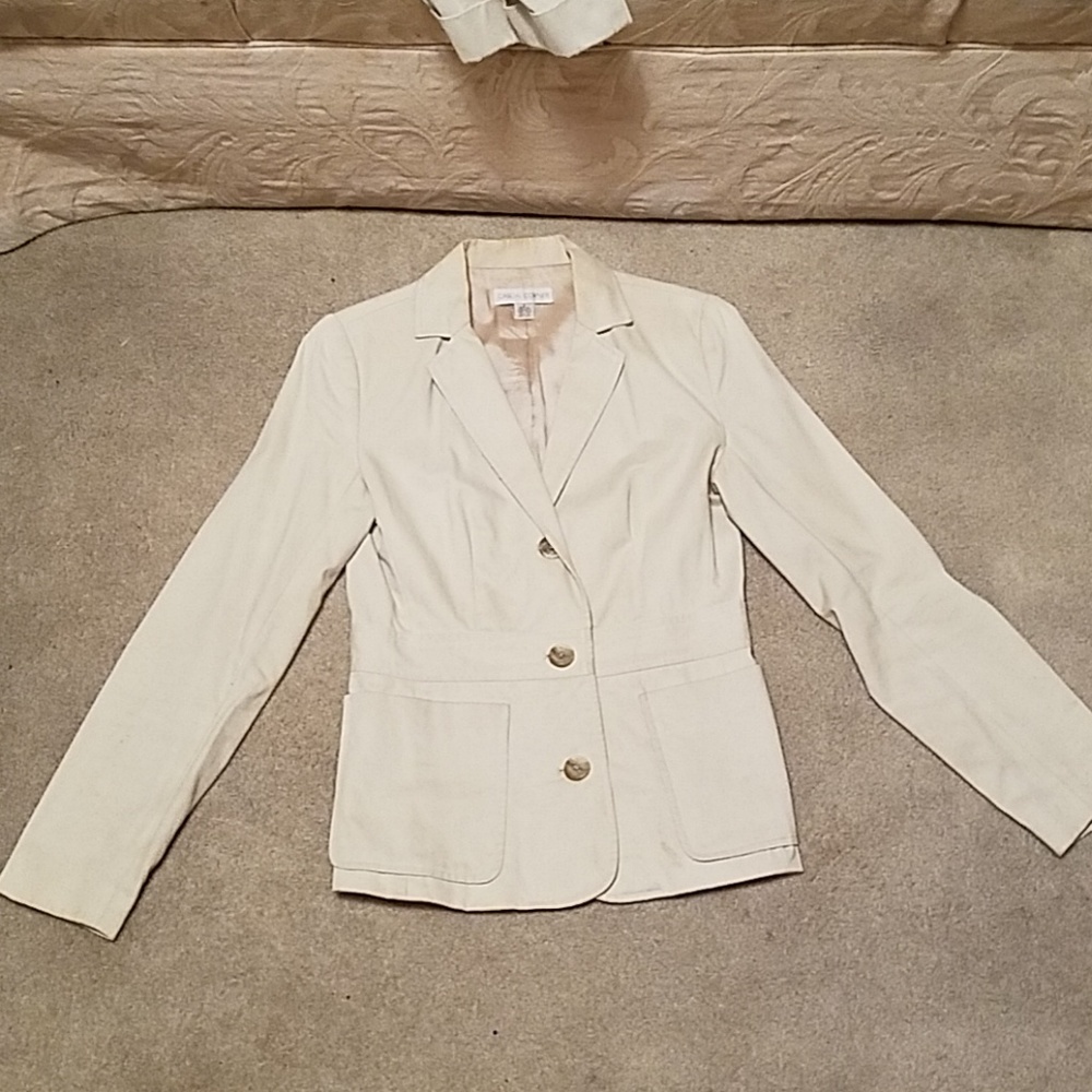Casual Corner Safari style blazer.